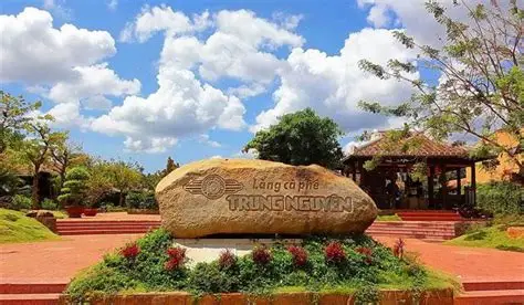 Làng Cà Phê